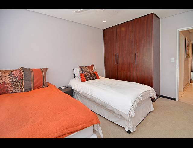 3 BEDROOM APARTMENT FOR SALE IN GREENSTONE HILL